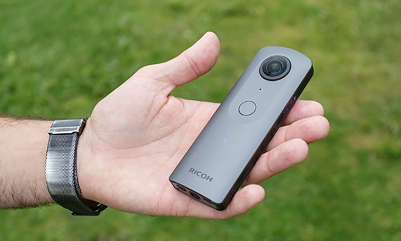 كاميرة Theta V الجديدة من Ricoh لتصوير ٣٦٠ درجة