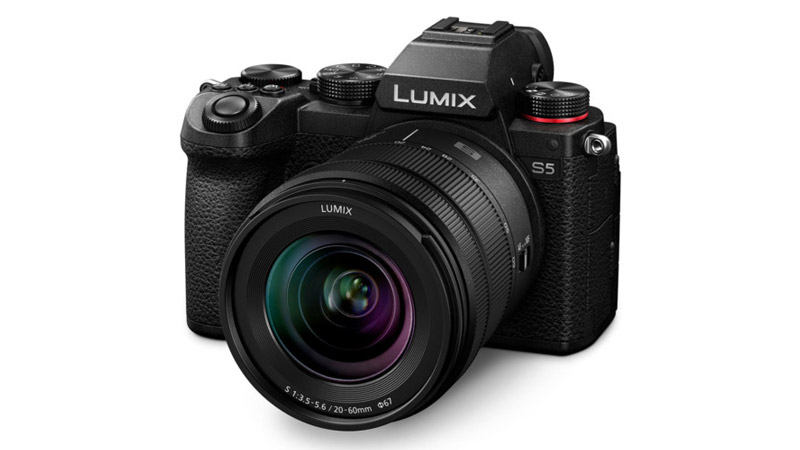 Lumix S5